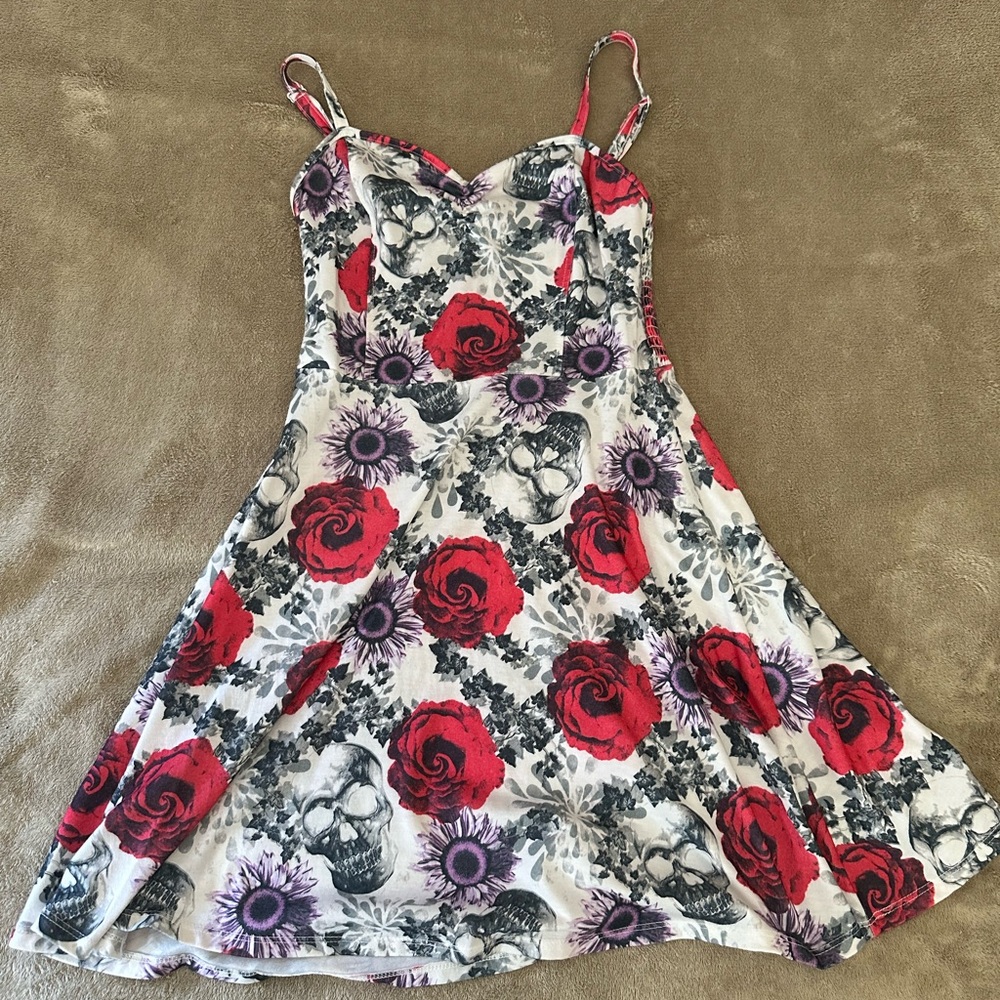 Hot Topic White Rose and Skull Skater Dress
